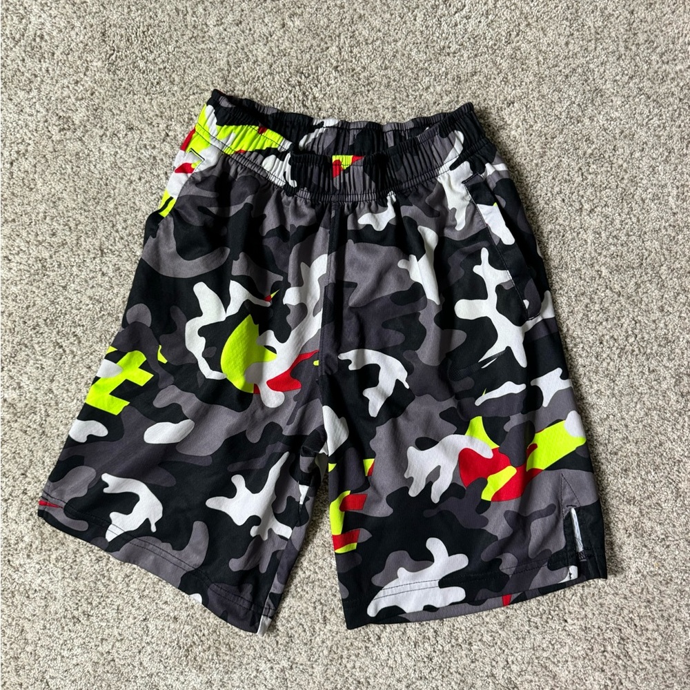 Boy NIKE dri-fit shorts